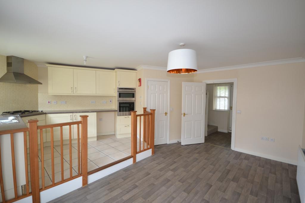 4 Bedroom Terraced for Sale in Milton Keynes, MK5 7HG