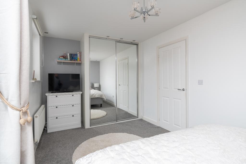 4 Bedroom Terraced for Sale in Milton Keynes, MK4 4HY