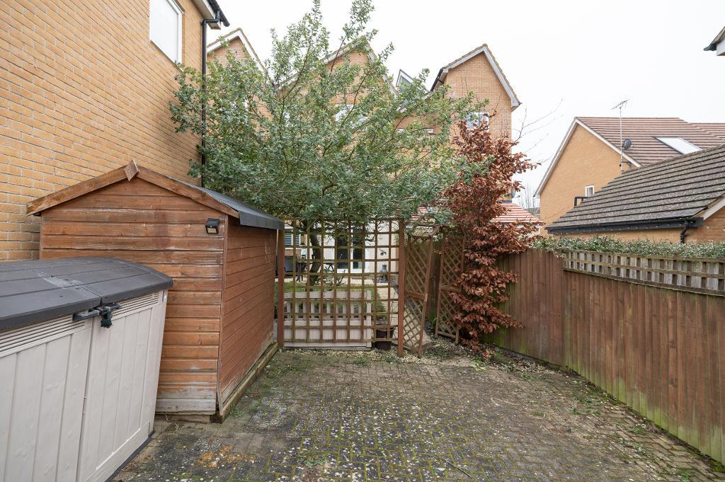 4 Bedroom Terraced for Sale in Milton Keynes, MK4 4HY