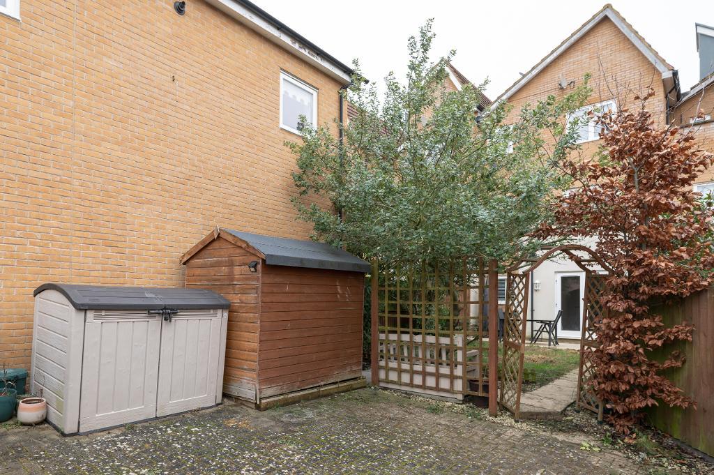 4 Bedroom Terraced for Sale in Milton Keynes, MK4 4HY