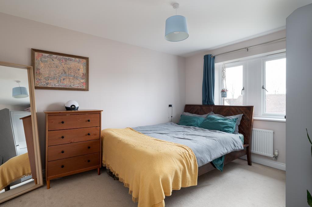 4 Bedroom Terraced for Sale in Milton Keynes, MK15 9EL