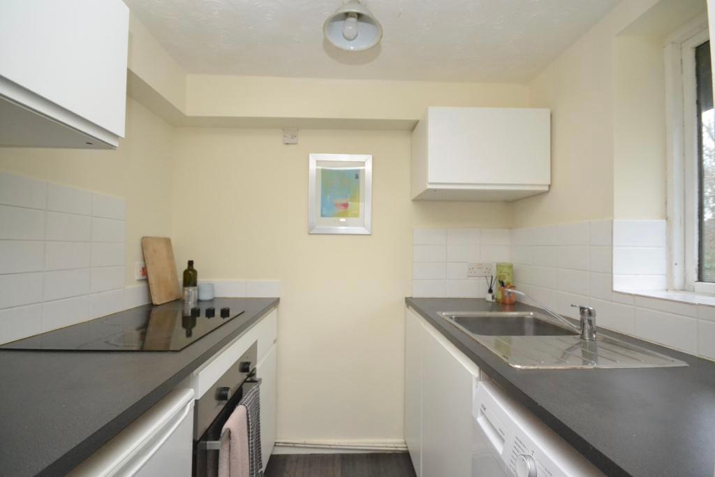 1 Bedroom Apartment for Sale in Milton Keynes, MK7 7ND