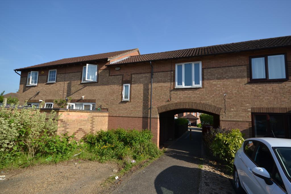 Hexham Gardens, Bletchley, Milton Keynes, MK3 5EX