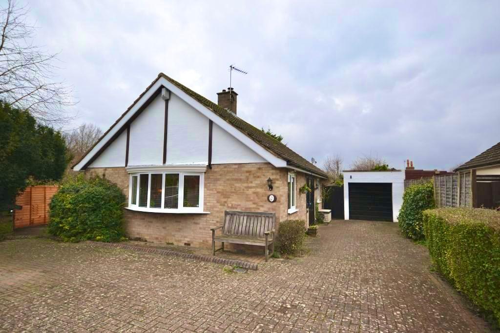 3 Bedroom Detached for Sale in Milton Keynes, MK5 8AG