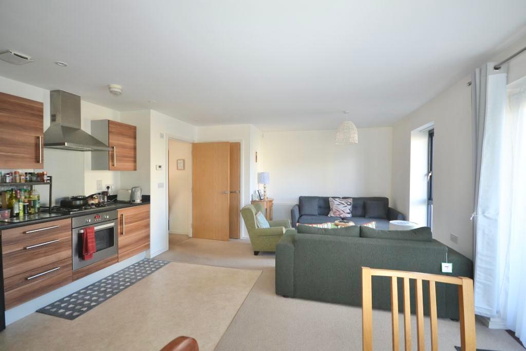 1 Bedroom Apartment for Sale in Milton Keynes, MK10 7EQ