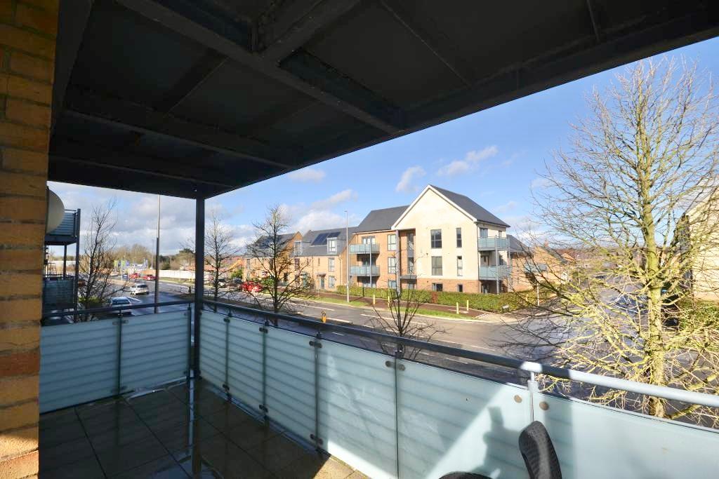 1 Bedroom Apartment for Sale in Milton Keynes, MK10 7EQ