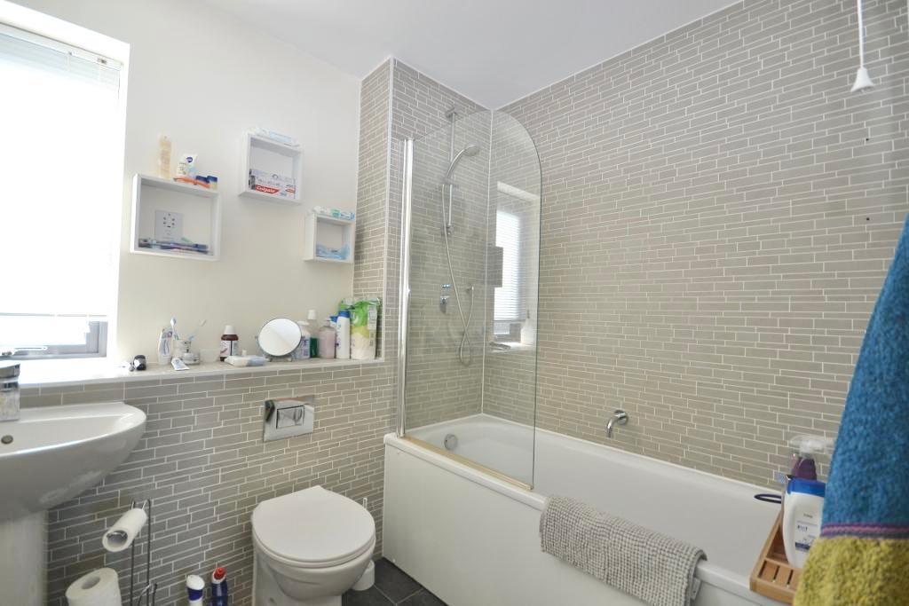 1 Bedroom Apartment for Sale in Milton Keynes, MK10 7EQ