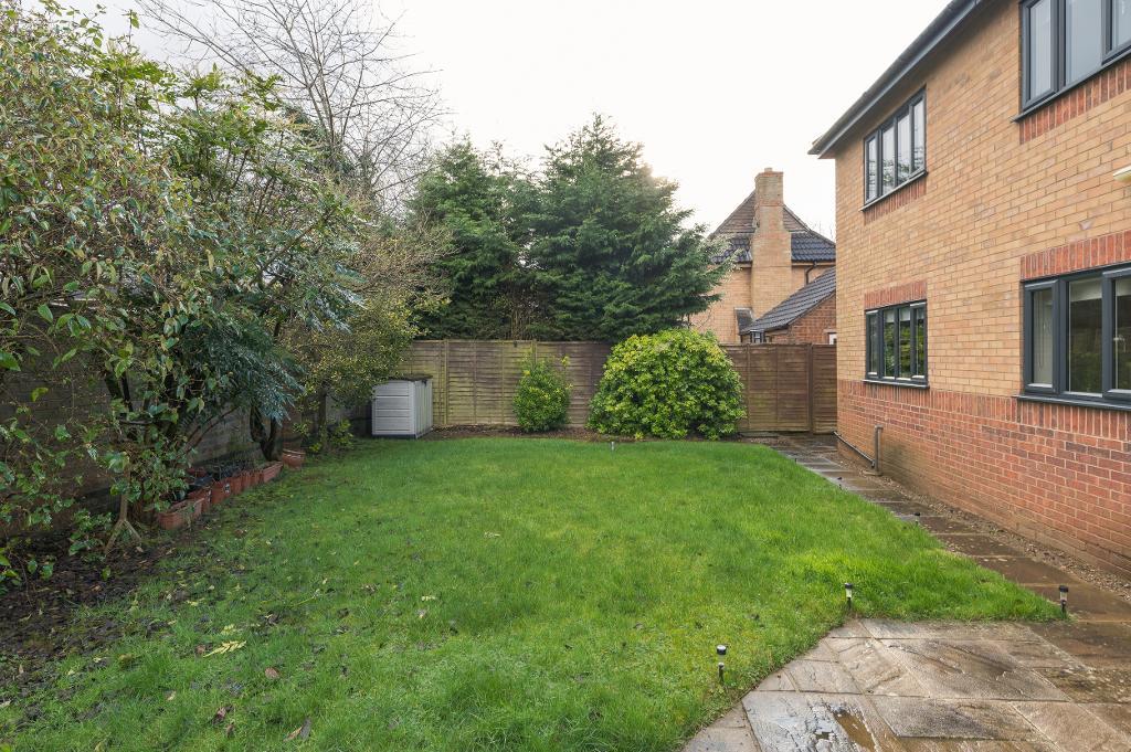 4 Bedroom Detached for Sale in Hartwell, NN7 2HG