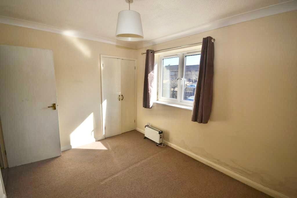 1 Bedroom Terraced for Sale in Milton Keynes, MK4 2ED