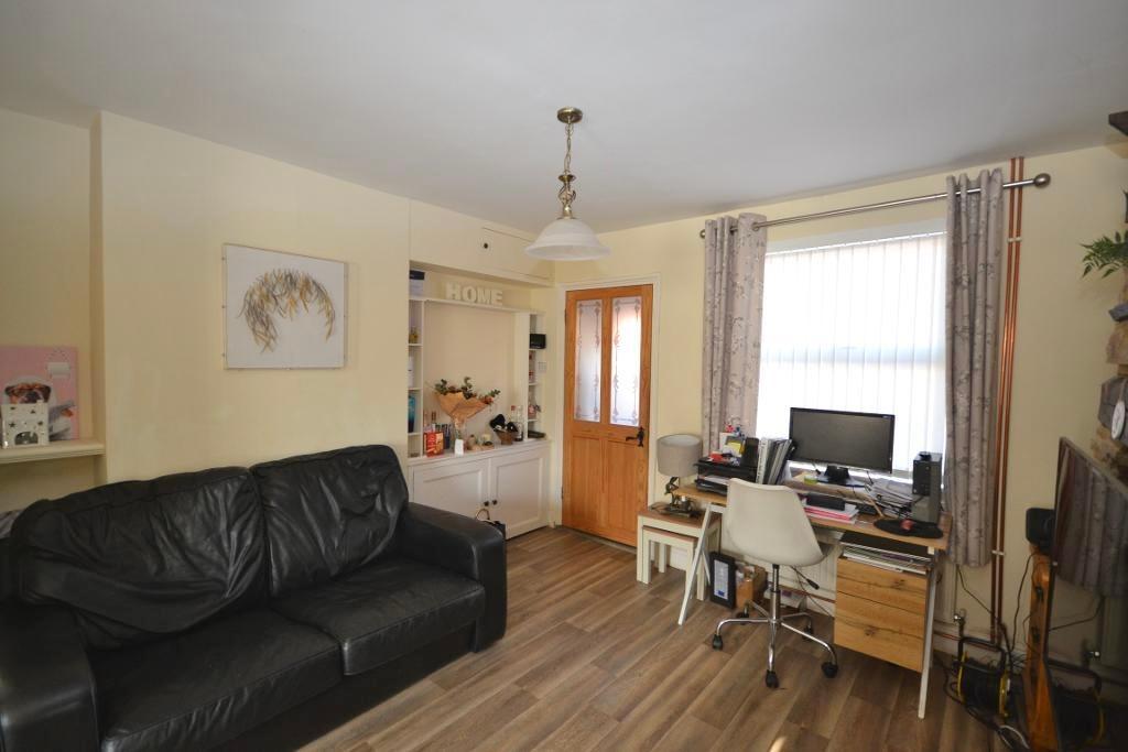 2 Bedroom Terraced for Sale in Milton Keynes, MK11 1JR