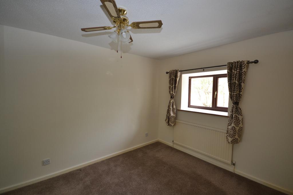 3 Bedroom Semi-Detached to Rent in Milton Keynes, MK8 9DX