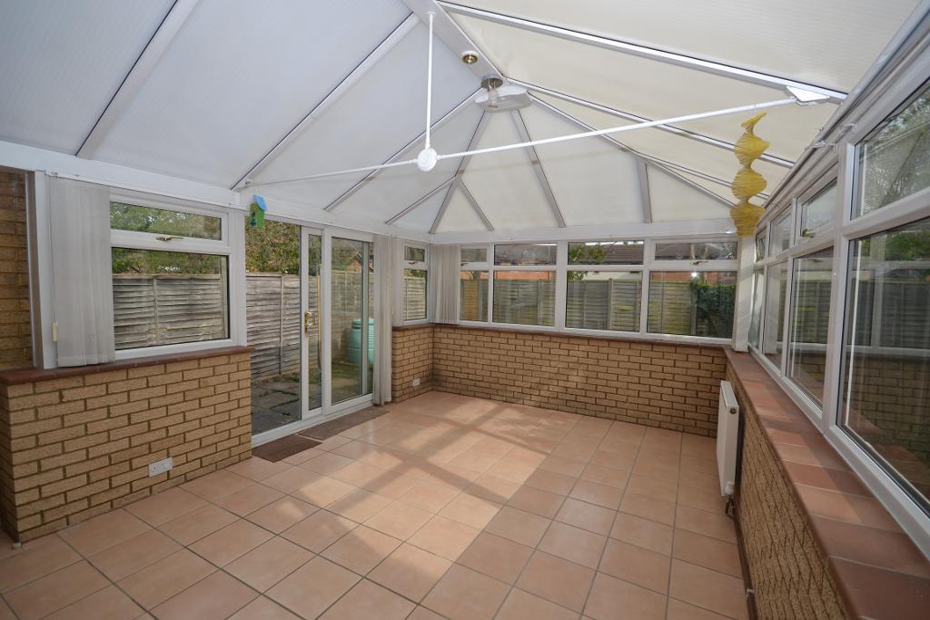 3 Bedroom Semi-Detached to Rent in Milton Keynes, MK8 9DX