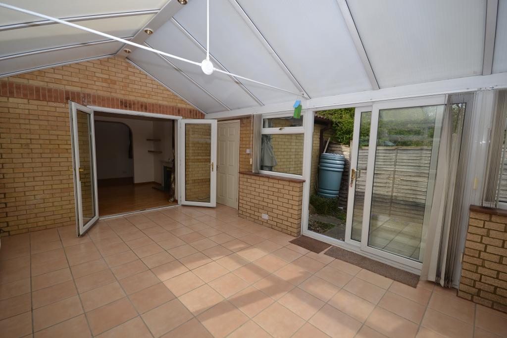 3 Bedroom Semi-Detached to Rent in Milton Keynes, MK8 9DX