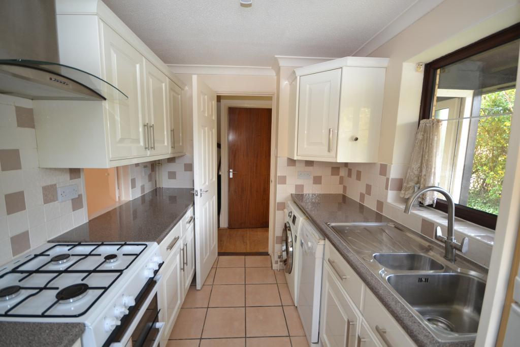 3 Bedroom Semi-Detached to Rent in Milton Keynes, MK8 9DX