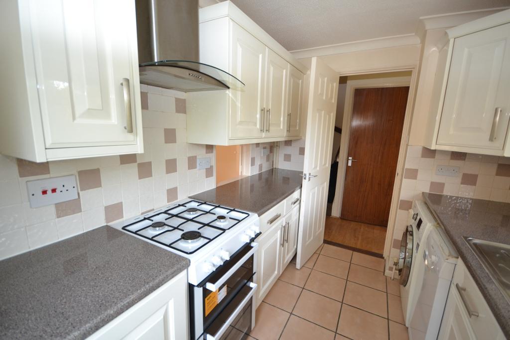 3 Bedroom Semi-Detached to Rent in Milton Keynes, MK8 9DX
