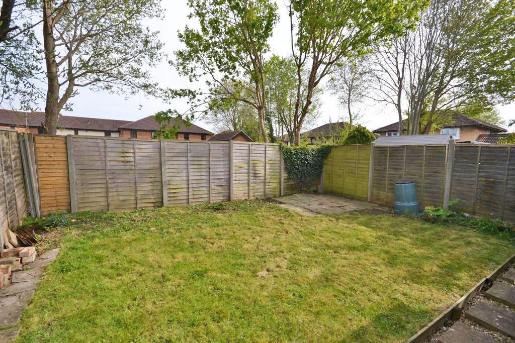3 Bedroom Semi-Detached to Rent in Milton Keynes, MK8 9DX