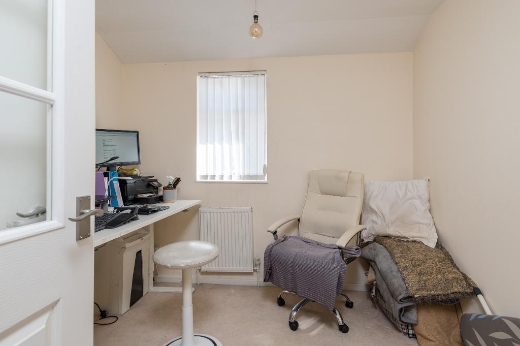 3 Bedroom Terraced for Sale in Milton Keynes, MK14 7PY
