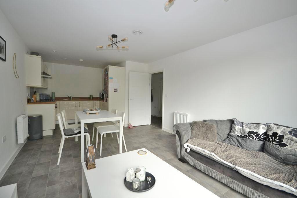 1 Bedroom Flat for Sale in Milton Keynes, MK9 4BQ