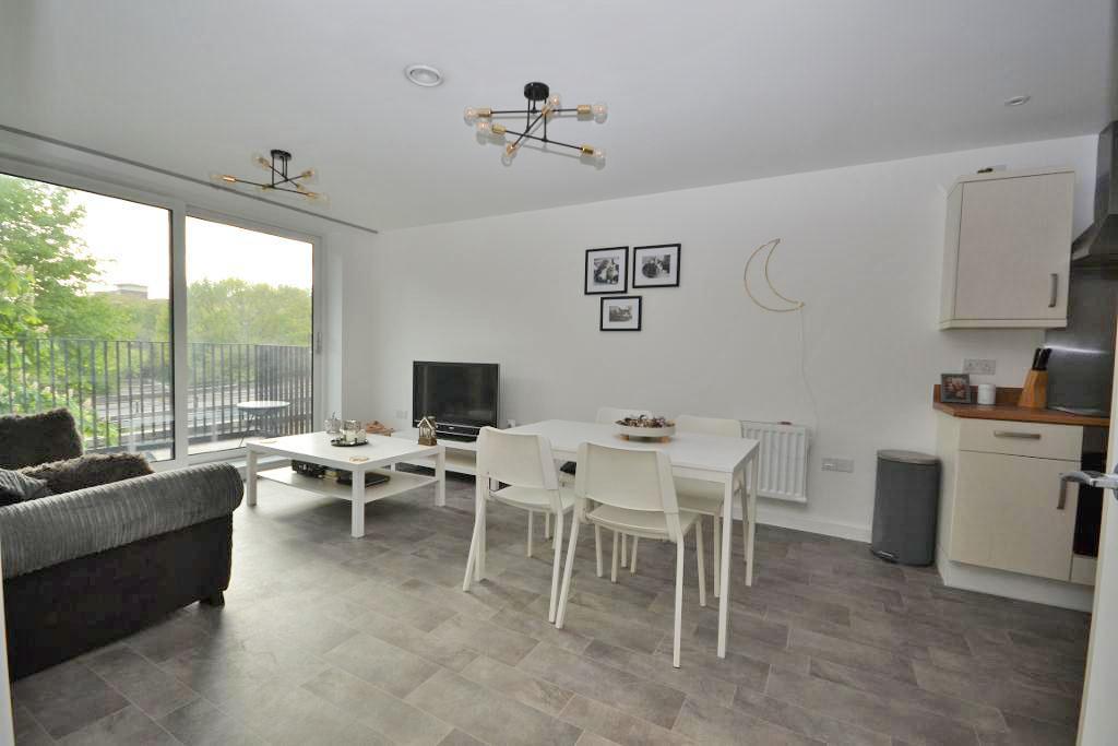 1 Bedroom Flat for Sale in Milton Keynes, MK9 4BQ