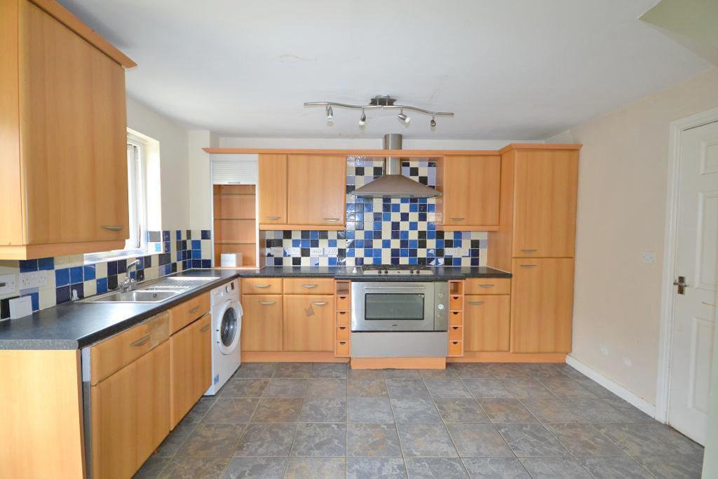 4 Bedroom Terraced for Sale in Milton Keynes, MK4 4HQ