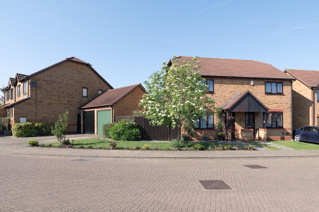 Treborough, Furzton, Milton Keynes, Buckinghamshire, MK4 1LR