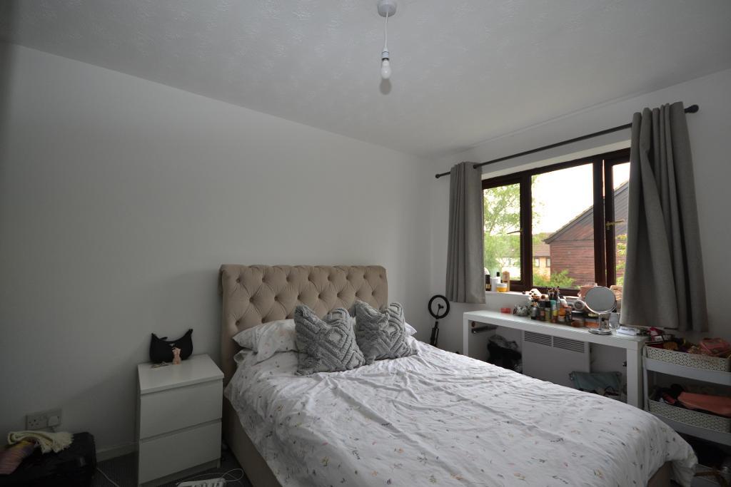 3 Bedroom End Terraced for Sale in Milton Keynes, MK3 7UB