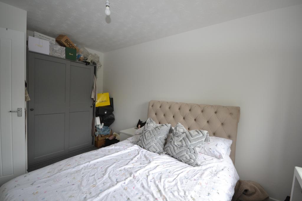 3 Bedroom End Terraced for Sale in Milton Keynes, MK3 7UB