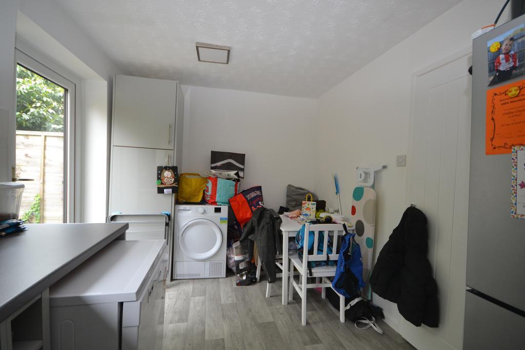 3 Bedroom End Terraced for Sale in Milton Keynes, MK3 7UB