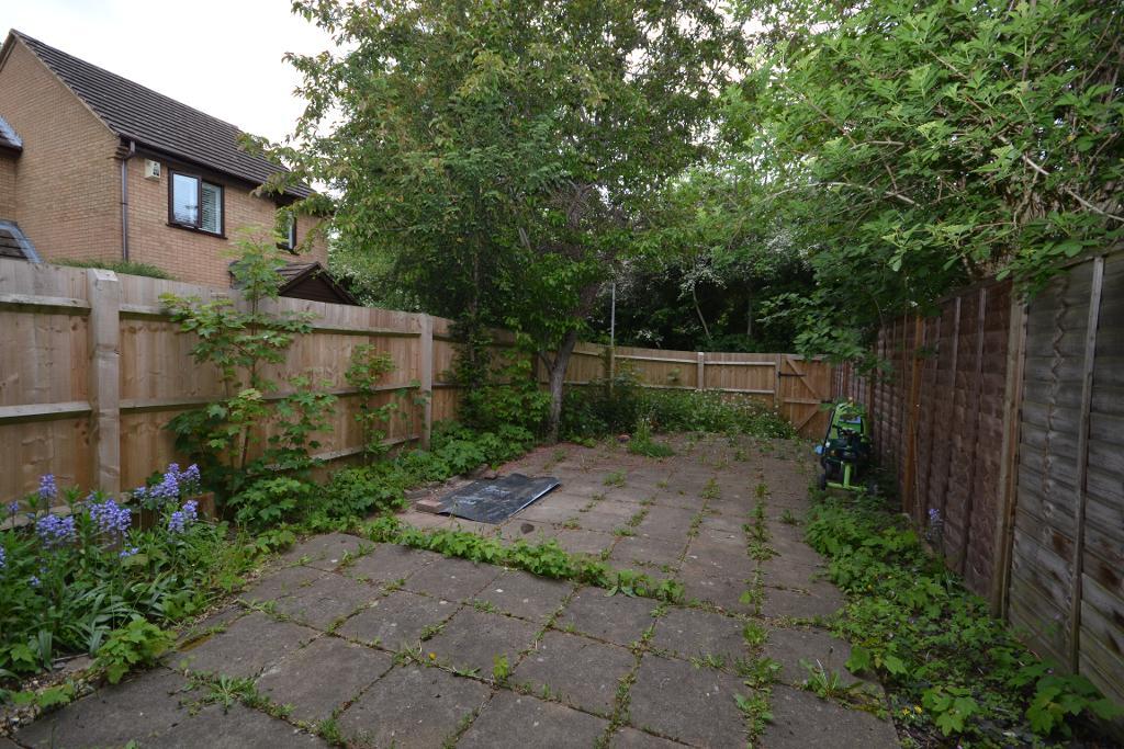 3 Bedroom End Terraced for Sale in Milton Keynes, MK3 7UB