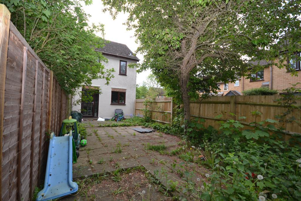 3 Bedroom End Terraced for Sale in Milton Keynes, MK3 7UB