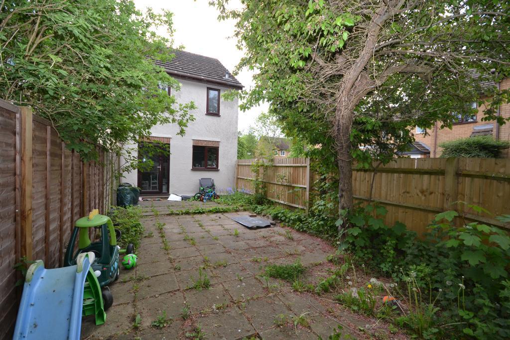3 Bedroom End Terraced for Sale in Milton Keynes, MK3 7UB