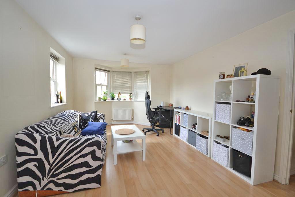2 Bedroom Apartment to Rent in Milton Keynes, MK10 9PB