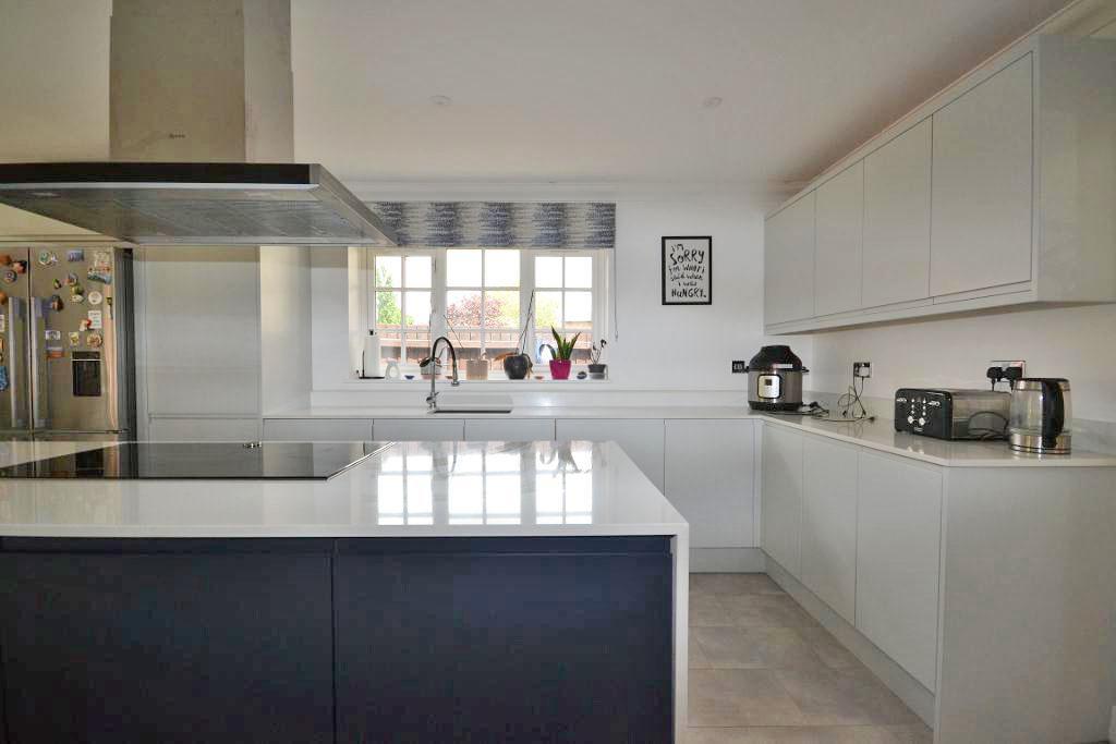 4 Bedroom Detached to Rent in Wavendon, MK17 8AR