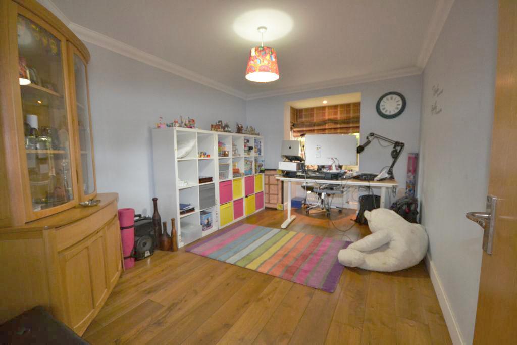 4 Bedroom Detached to Rent in Wavendon, MK17 8AR