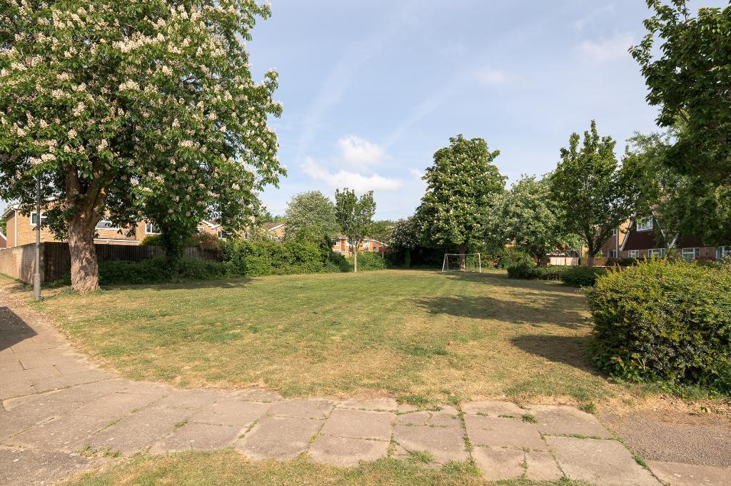 3 Bedroom Detached for Sale in Milton Keynes, MK3 7RQ