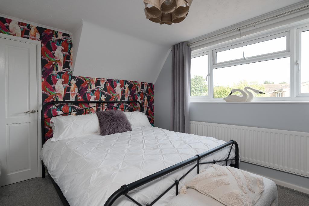 3 Bedroom Detached for Sale in Milton Keynes, MK3 7RQ