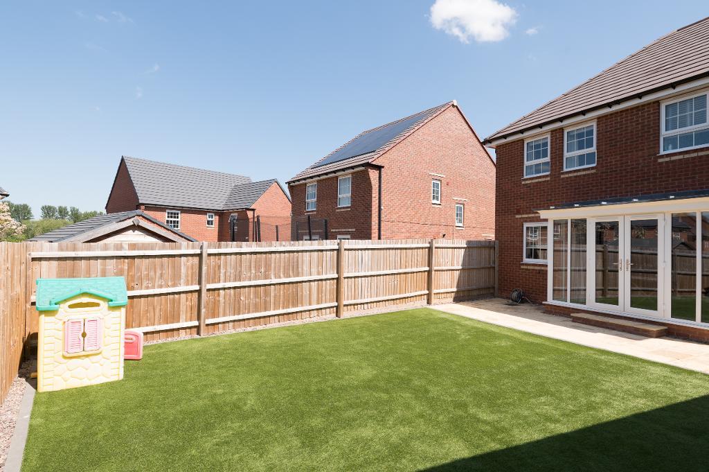 4 Bedroom Detached for Sale in Milton Keynes, MK17 9GR