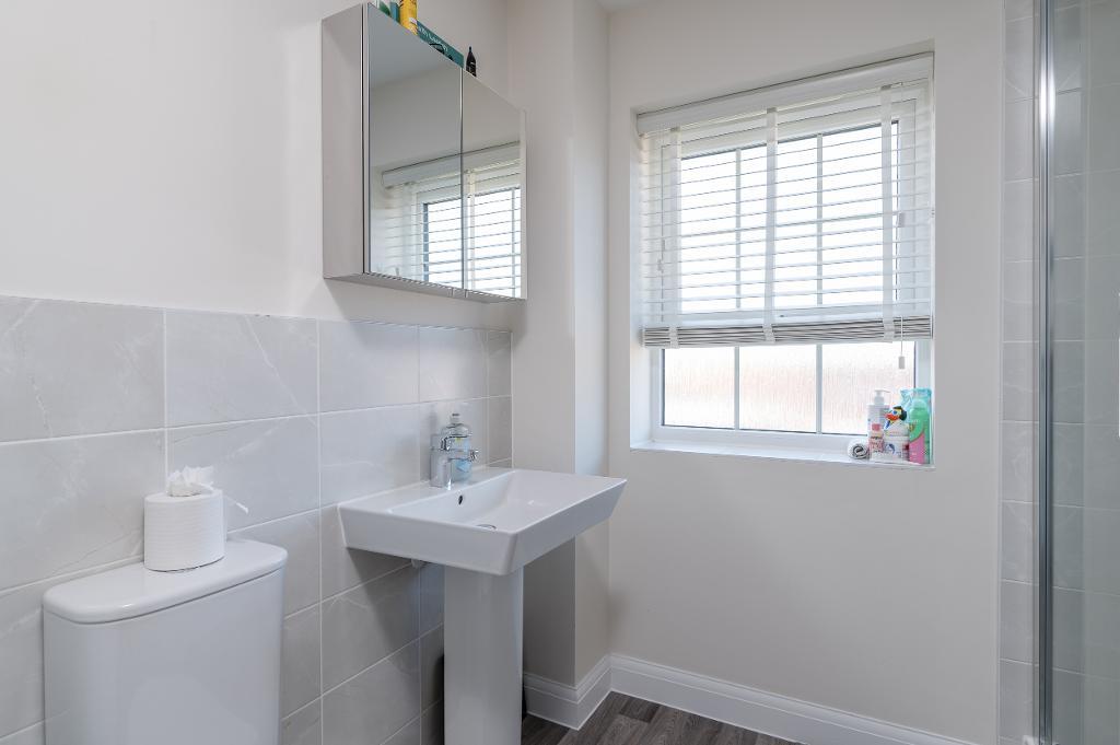 4 Bedroom Detached for Sale in Milton Keynes, MK17 9GR