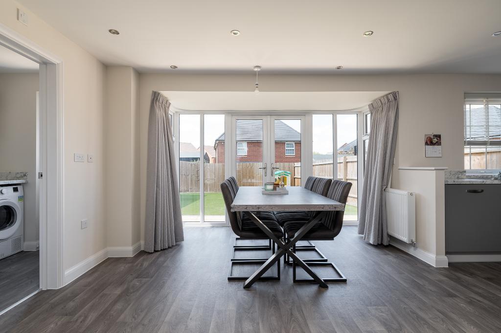 4 Bedroom Detached for Sale in Milton Keynes, MK17 9GR