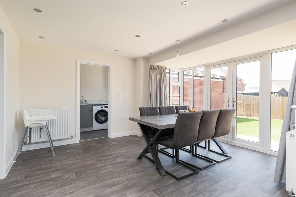 4 Bedroom Detached for Sale in Milton Keynes, MK17 9GR