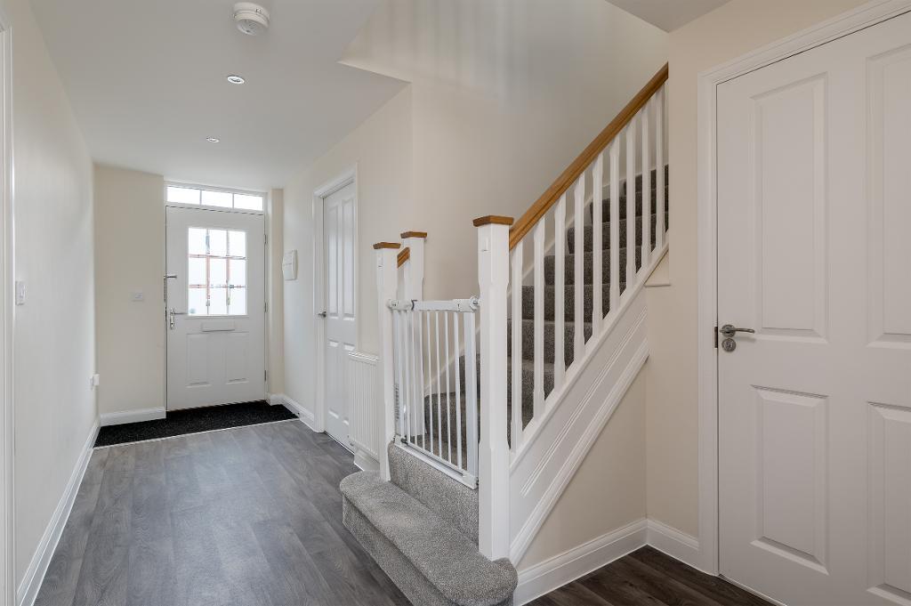 4 Bedroom Detached for Sale in Milton Keynes, MK17 9GR