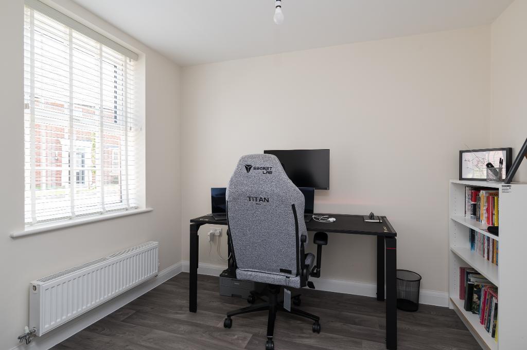 4 Bedroom Detached for Sale in Milton Keynes, MK17 9GR