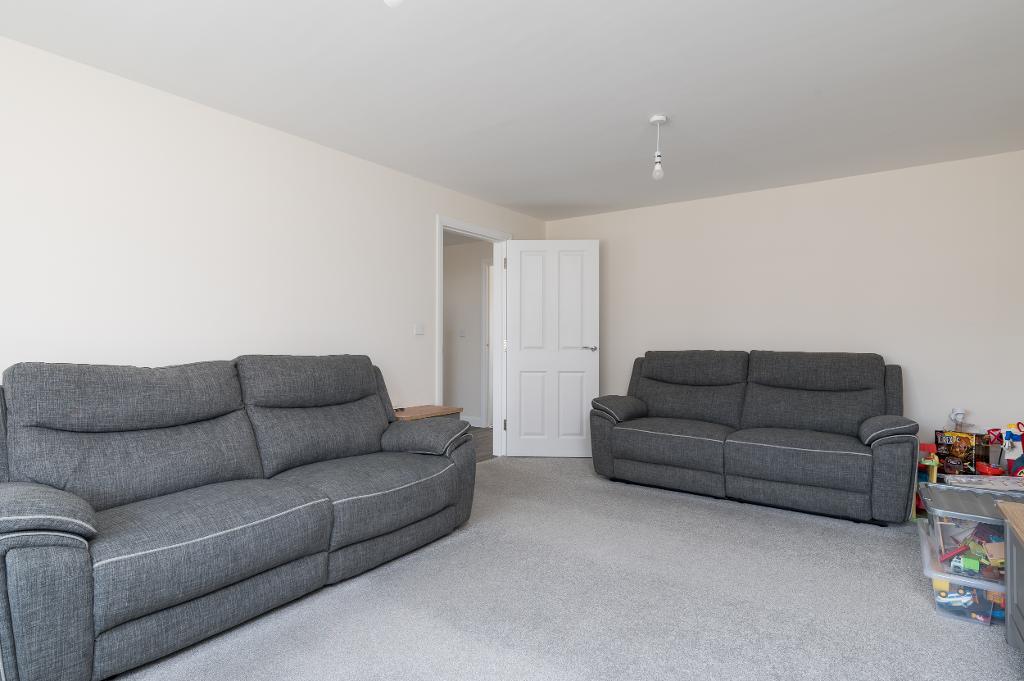 4 Bedroom Detached for Sale in Milton Keynes, MK17 9GR