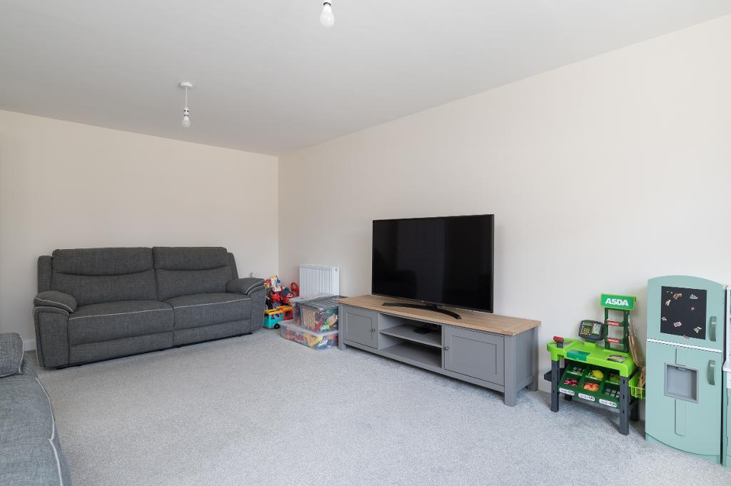 4 Bedroom Detached for Sale in Milton Keynes, MK17 9GR