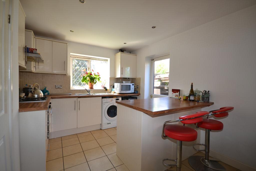 3 Bedroom Detached for Sale in Milton Keynes, MK7 7SQ