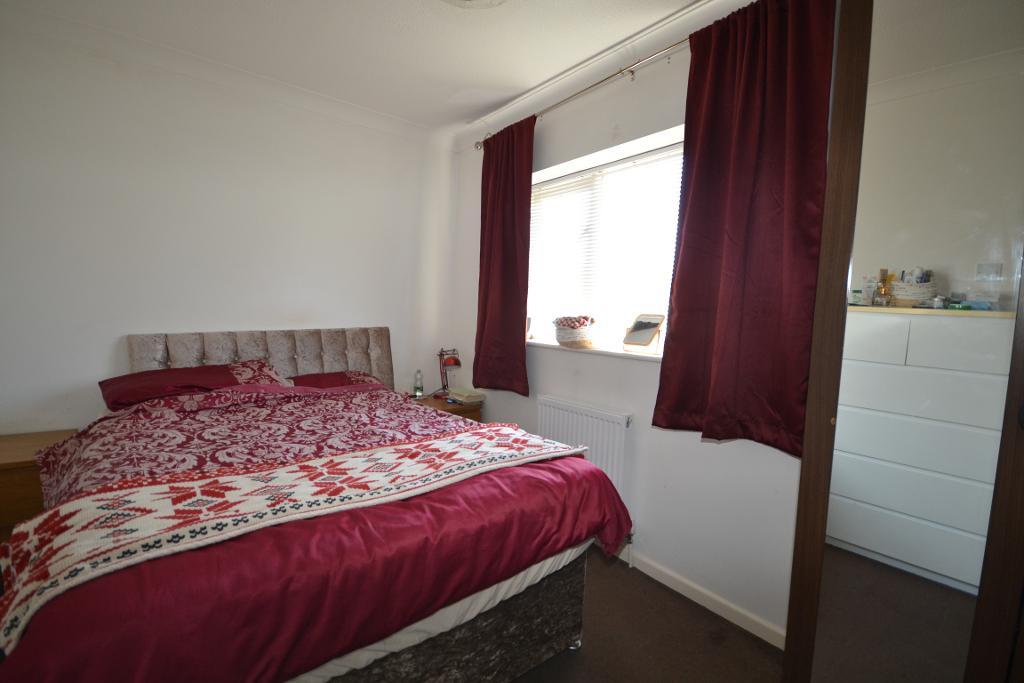 3 Bedroom Detached for Sale in Milton Keynes, MK7 7SQ