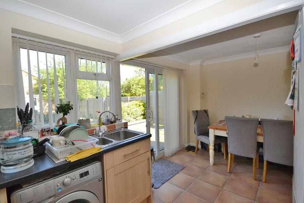 3 Bedroom End Terraced for Sale in Milton Keynes, MK3 7PN