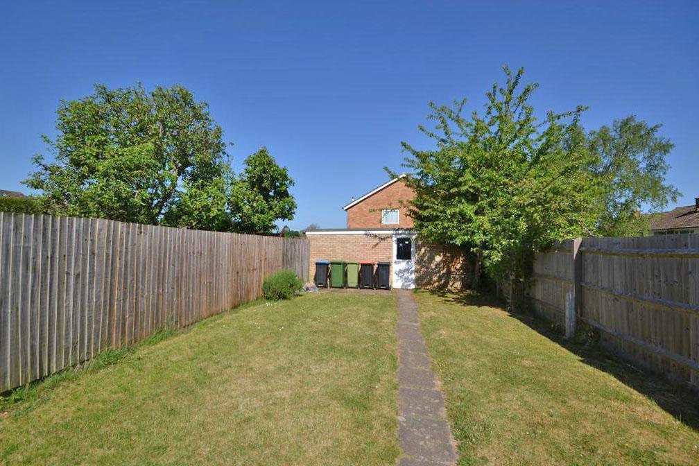 3 Bedroom End Terraced for Sale in Milton Keynes, MK3 7PN