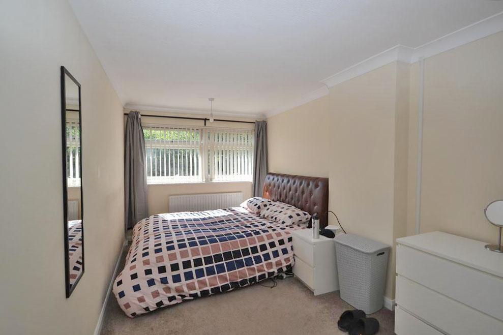 3 Bedroom End Terraced for Sale in Milton Keynes, MK3 7PN