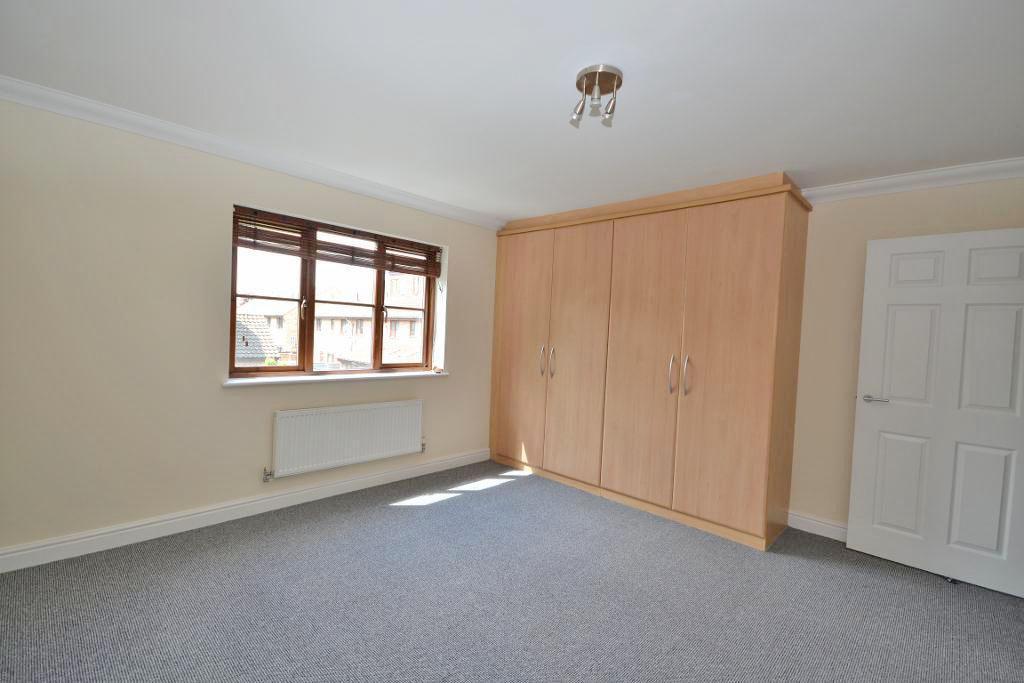 3 Bedroom Apartment for Sale in Milton Keynes, MK10 9PE